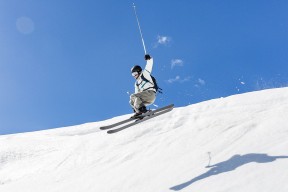 开云APP-巴萨逆转塞维利亚，布鲁诺关键制胜，诺坎普见证奇迹之夜