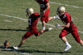 开云下载-当恩比德在德甲接管比赛，我们怀念的不仅是篮球