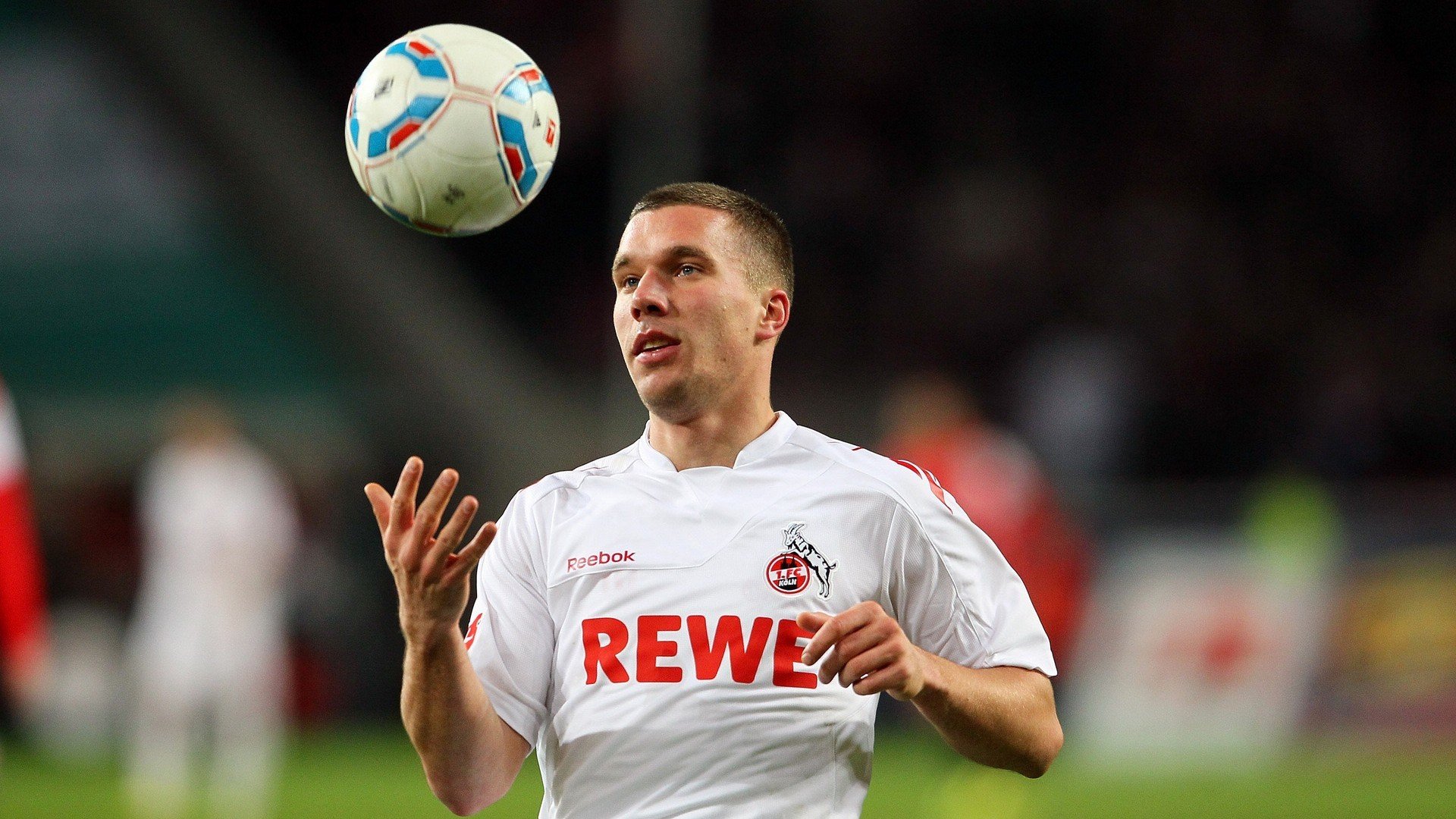 枫叶风暴席卷南美,加拿大横扫厄瓜多尔,孙兴慜致命一击震惊世界